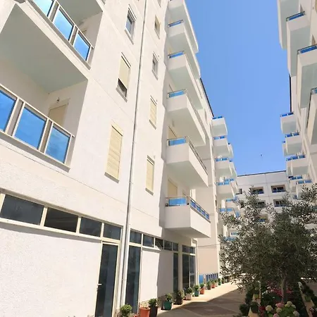 Vip House Tushemisht Πόγραδετς