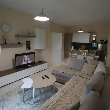 Διαμέρισμα Vip House Tushemisht *
